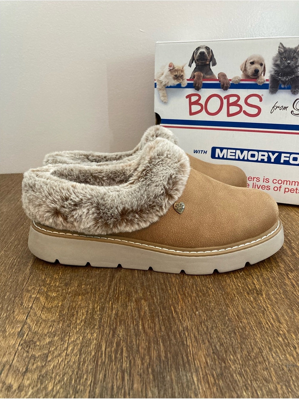 Skechers Bobs Keepsakes Lite-Cozy Blend Clog Women’s Size 8.5 Chestnut NWB